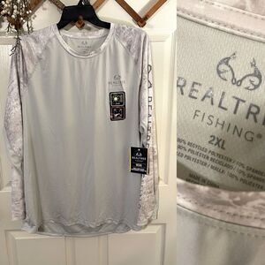 Real tree NWT shirt sleeve fishing shirt mens size XL